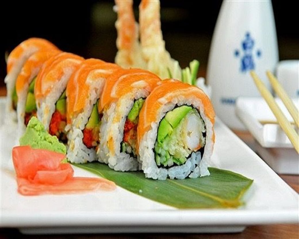 Gold Dragon Roll (8) (BOGO)