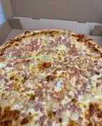 We can confirm that pineapple definitely belongs on pizza. 
Don’t believe us? Try our Hawaiian today. 

Order online at www.albapizzeria.ca