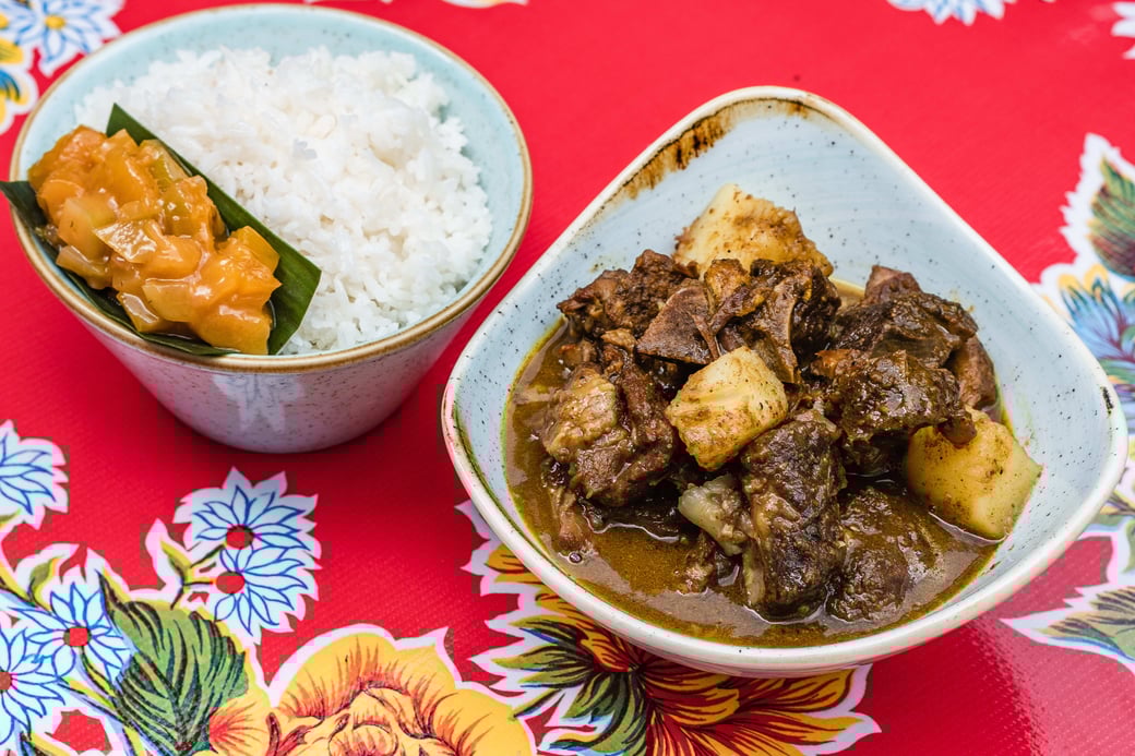 CURRY GOAT