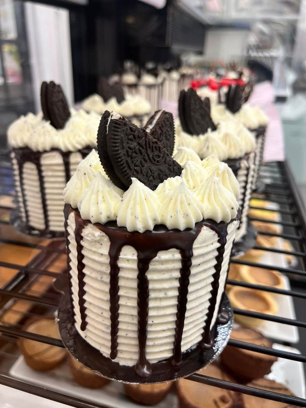Mini cookies and cream cake 