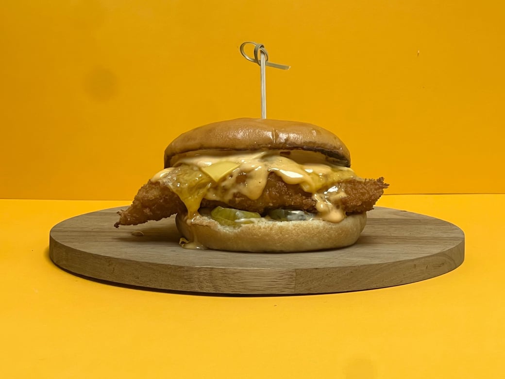 2x1 Hot Honey & Srirasha Chicken Sandwich 