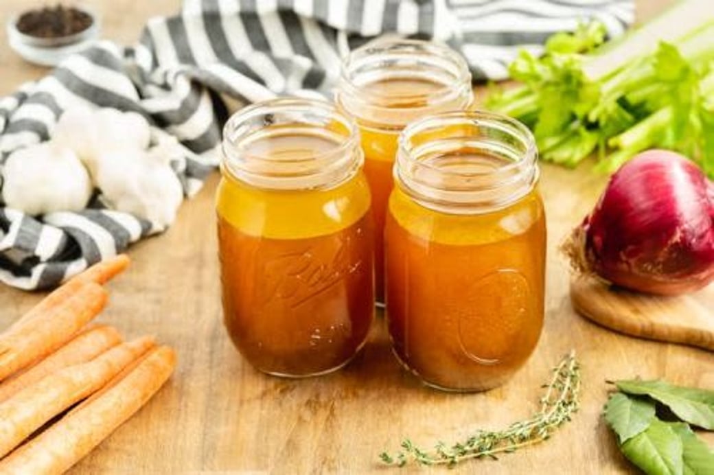 Gusto Organic Chicken Bone Broth