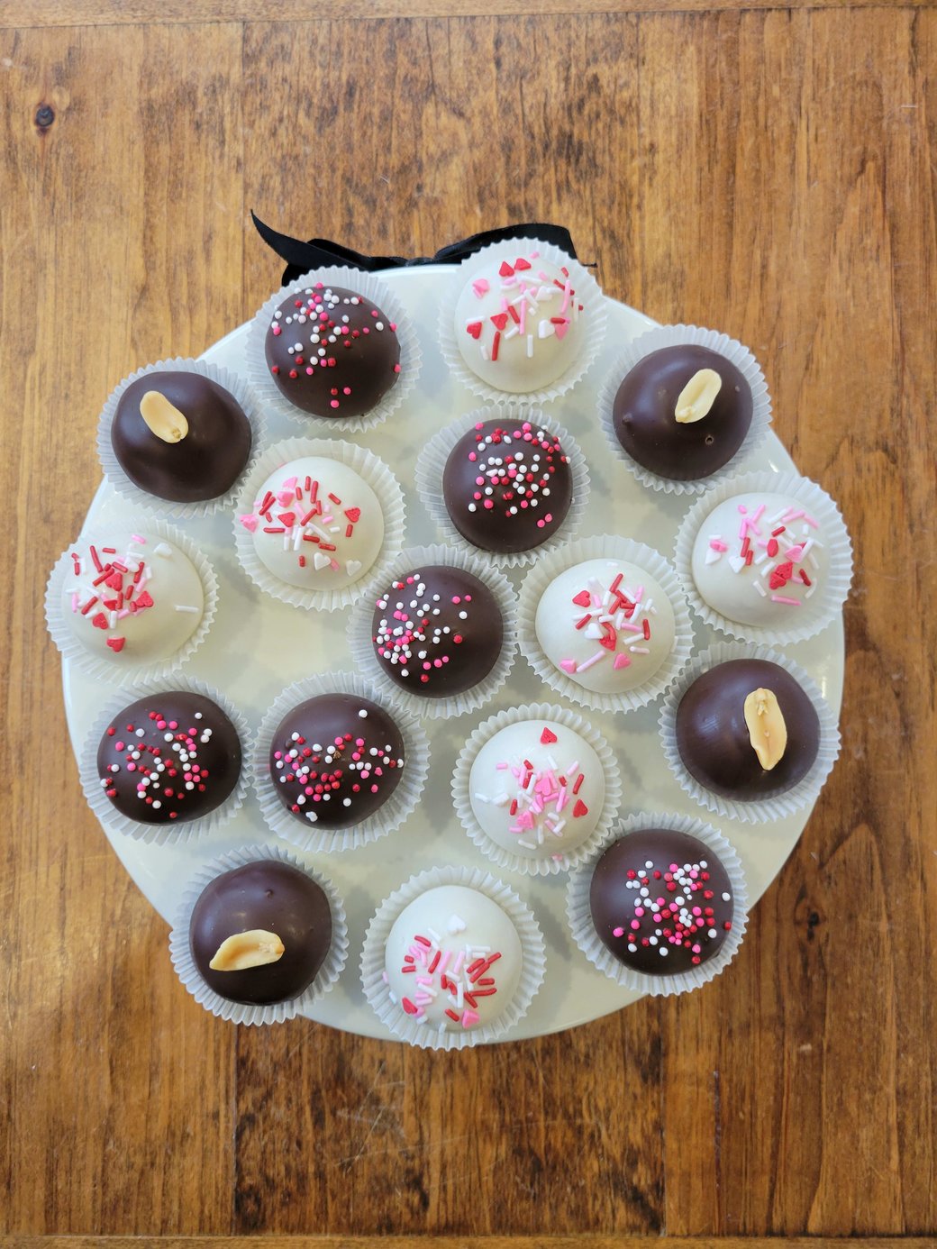 Valentine's cake truffles