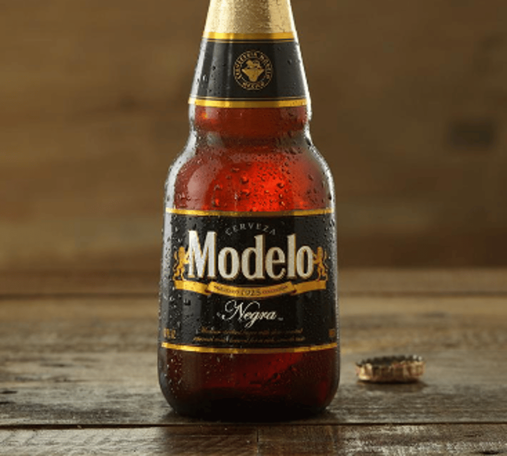 Modelo Negra 12oz Bottle
