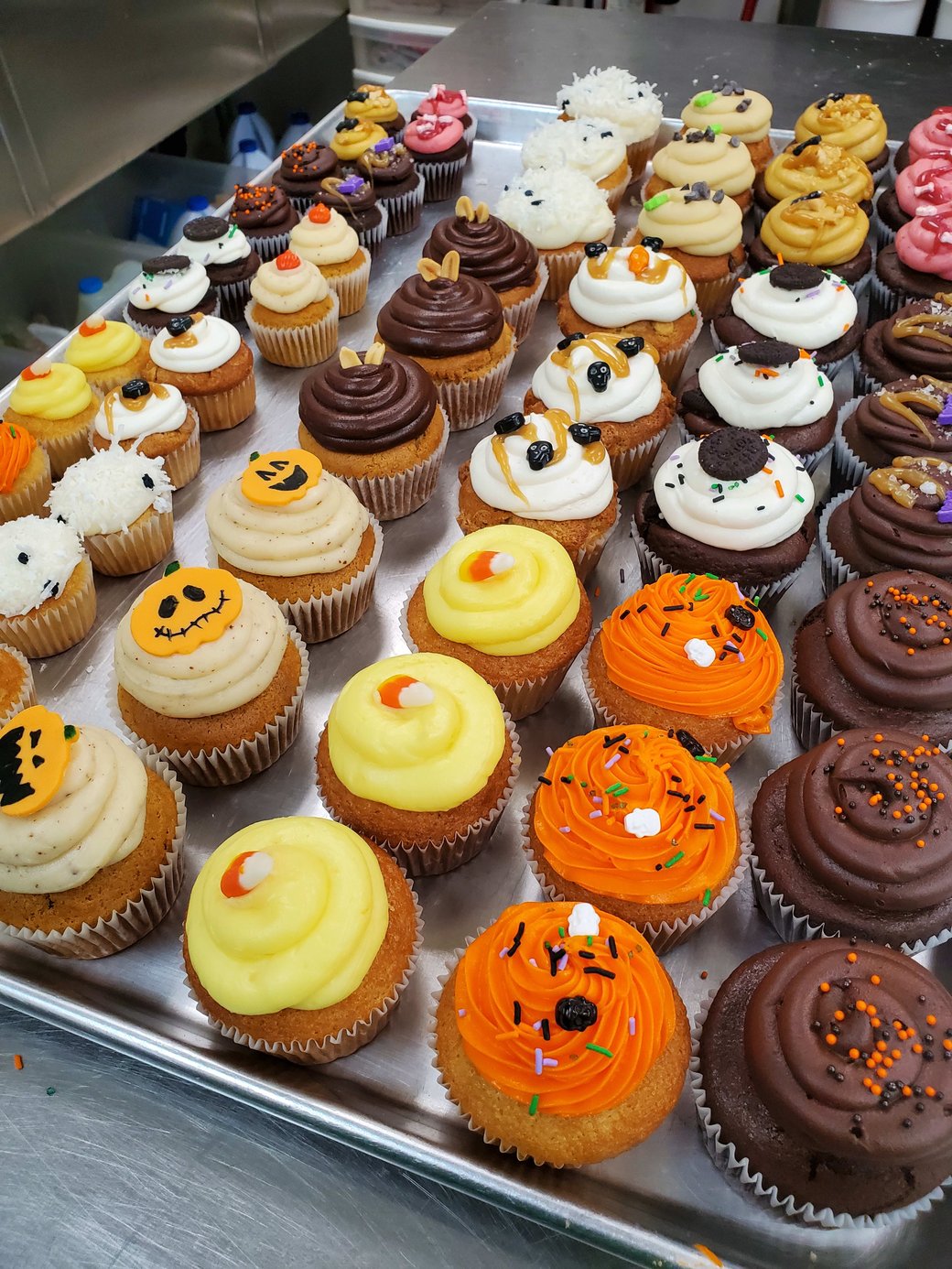 Spooky sprinkle regular cupcakes