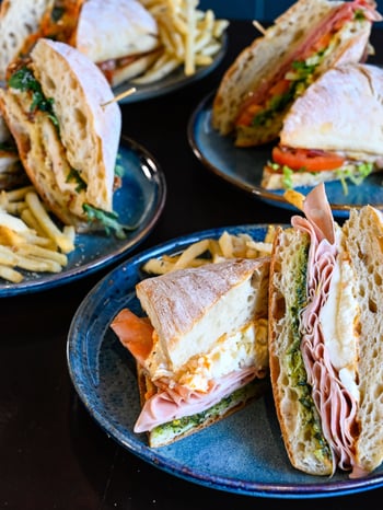 Happy Easter from all of us at BellaBrava. Today is all about gathering with the people you love, sharing a great meal, and enjoying the simple moments that bring us together. We look forward to welcoming you in and being part of your holiday.

📸:Mortadella & Burrata