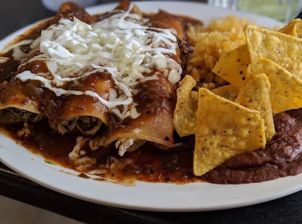 Enchiladas Rojas (Medium)