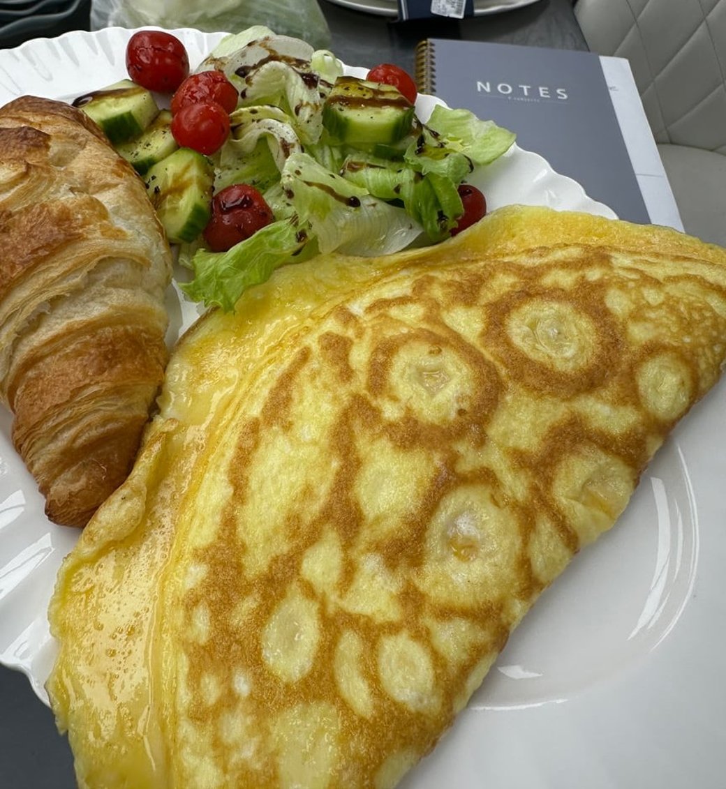 French omelet with cheese
