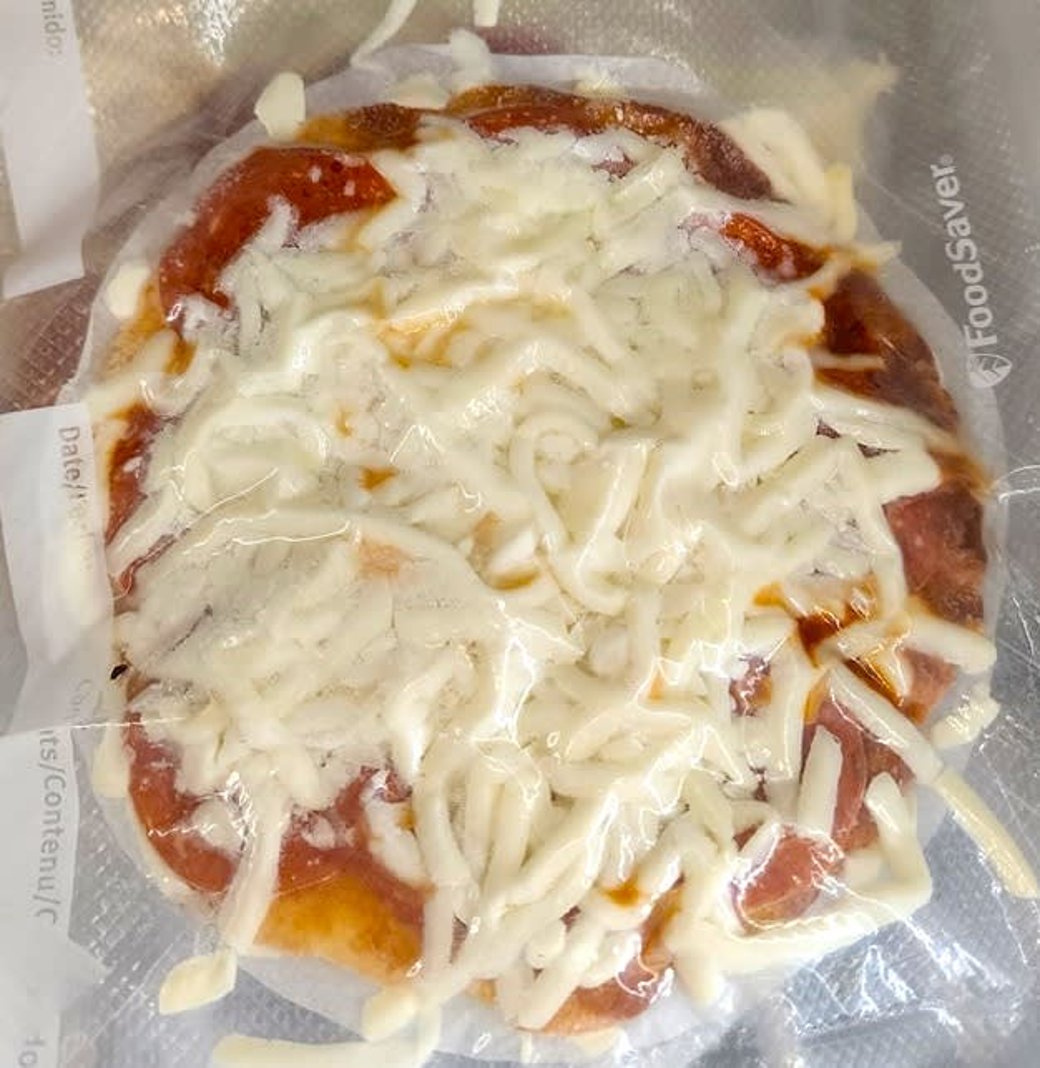 keto pepperoni pizza 