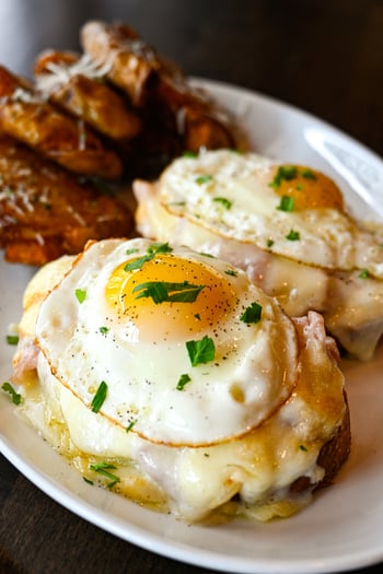 Brunch is around the corner. Who is joining you at BellaBrava this weekend?

 📸:Croque Nonna