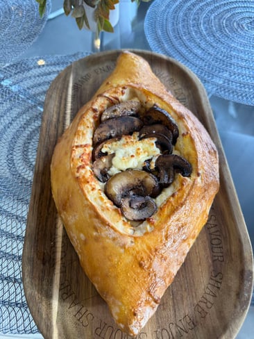 Khachapuri