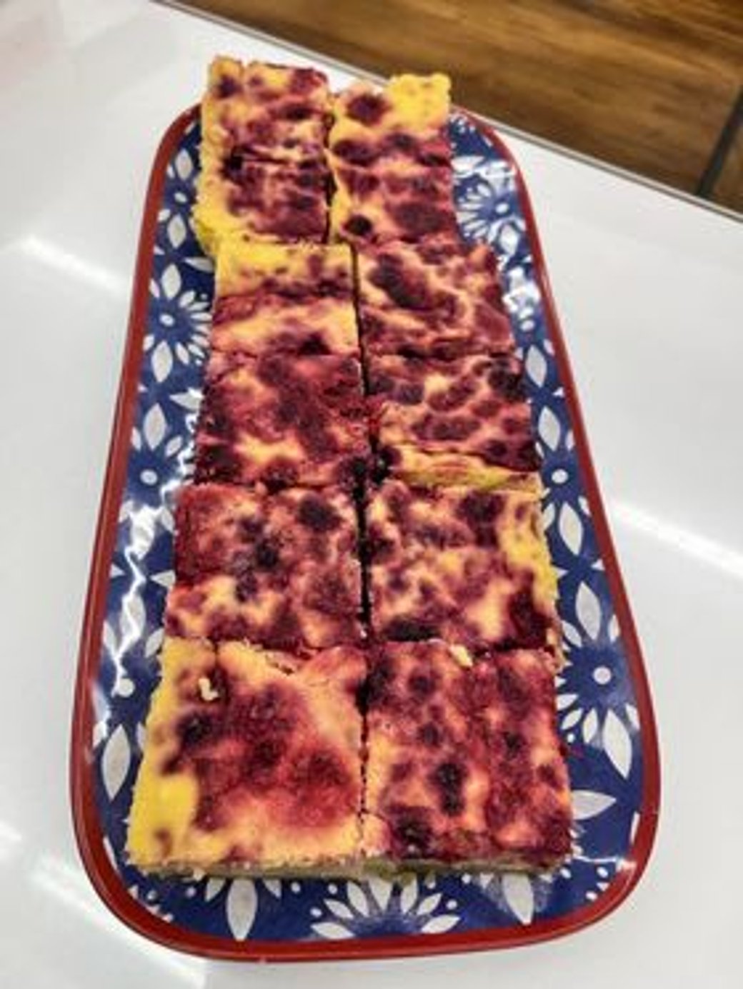 keto lemon berry bar 