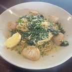 Tonight’s chef special ✨
Lemon butter scallop pasta with garlic and spinach, finished with 5 seared scallops.
Available tonight for $23

#primecutsitaliansteakhouse #ItalianFlavors #HomemadeGoodness #DineInStyle #FoodieFavorites #TreatYourself #ChefSpecial #FoodLovers