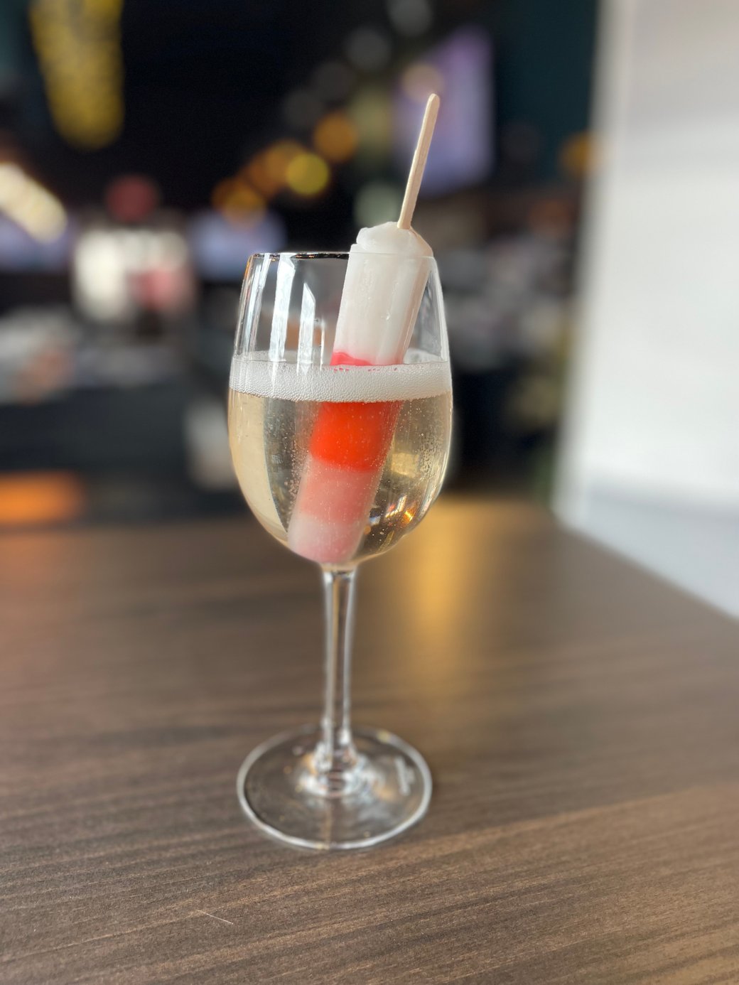 Vic Social Prosecco Pop