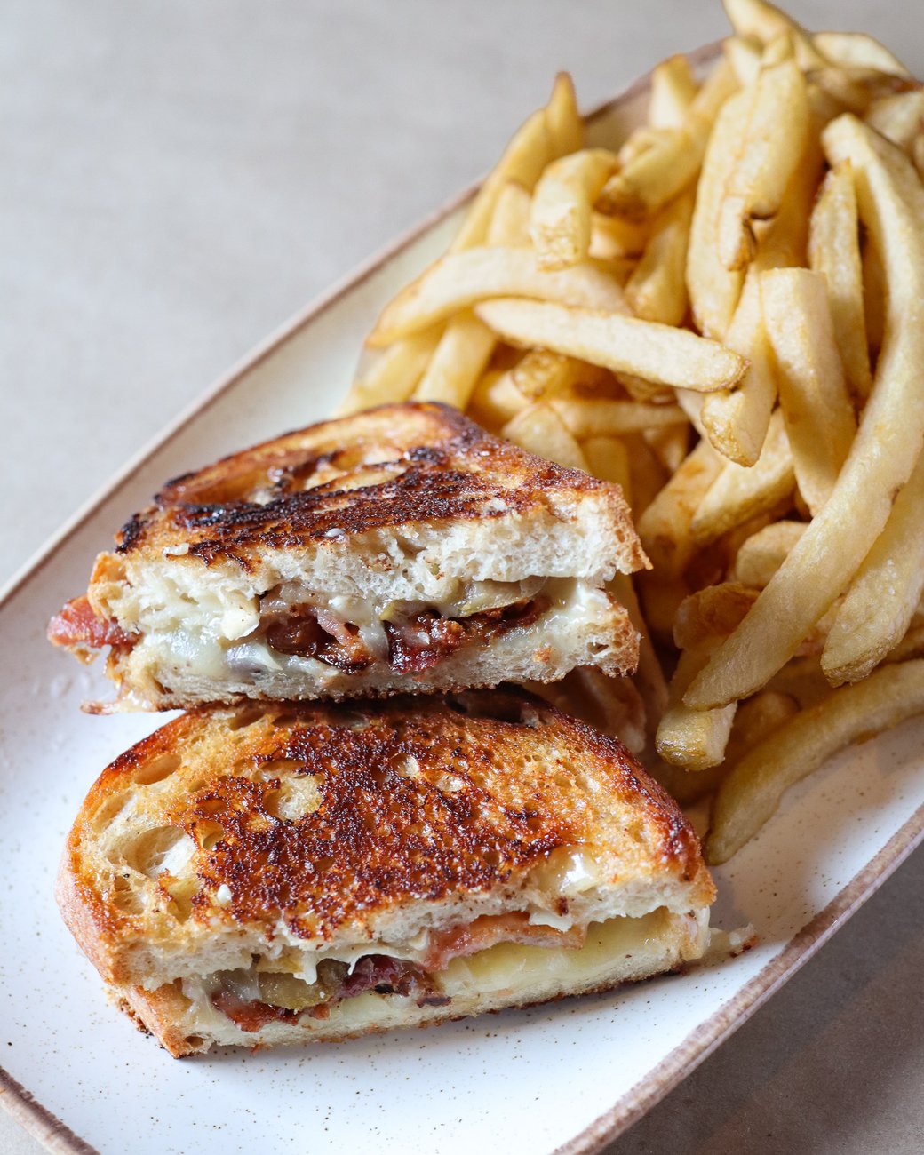 PEAR & BRIE GRILLED CHEESE