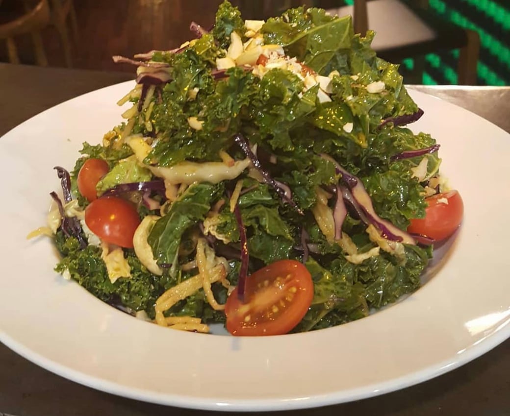 GREEN KALE SALAD