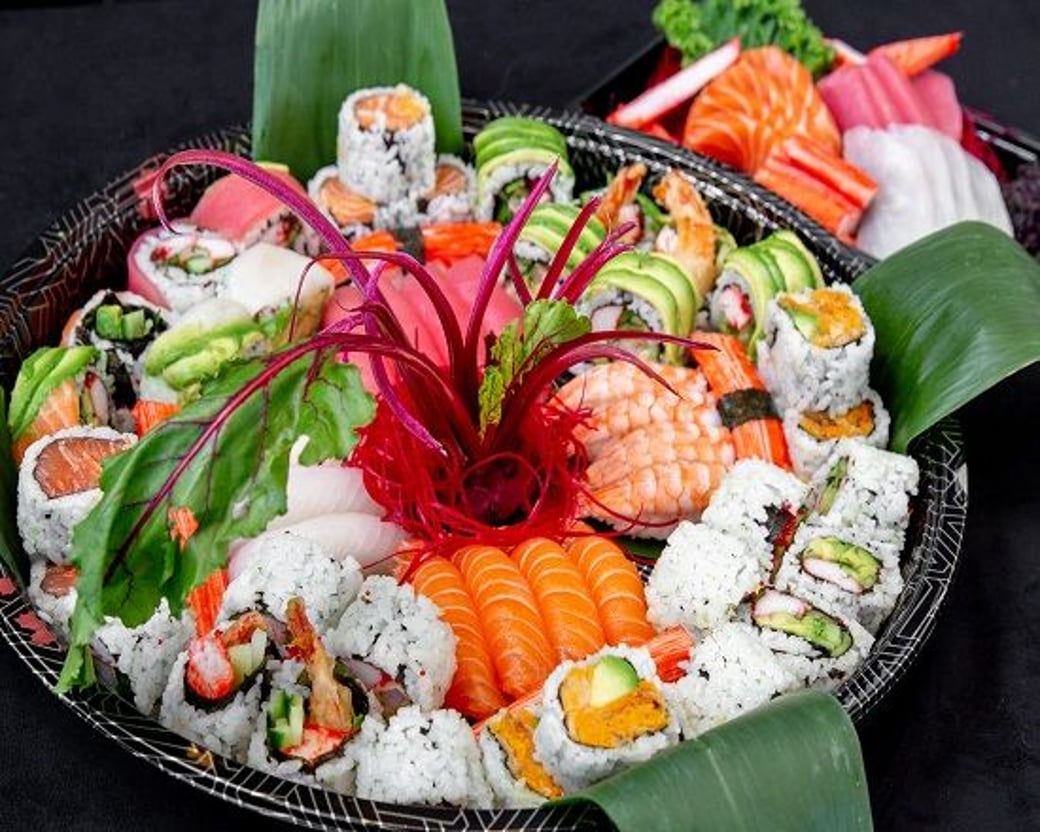 P8 - Osaka Super Party Tray (76pcs)