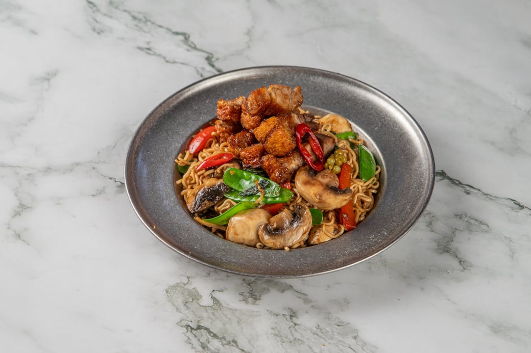 Stir-Fried Drunken Instant Noodles | มาม่าผัดขี้เมา