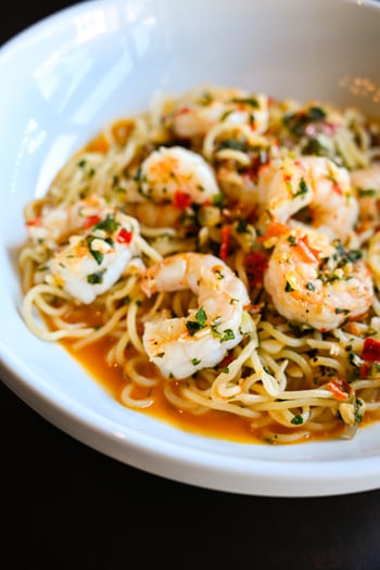 The Calabrian Shrimp Scampi at BellaBrava starts with American wild caught shrimp, garlic, shallots, white wine, and Calabrian chili,  all of it landing on housemade spaghetti that has no interest in being anything other than exactly right. The kind of pasta that makes the table go quiet for a moment. Beach Drive, St. Pete.

📸 Calabrian Shrimp Scampi

#bellabrava #stpete #shrimp #housemadepasta #italianfood #beachdrive