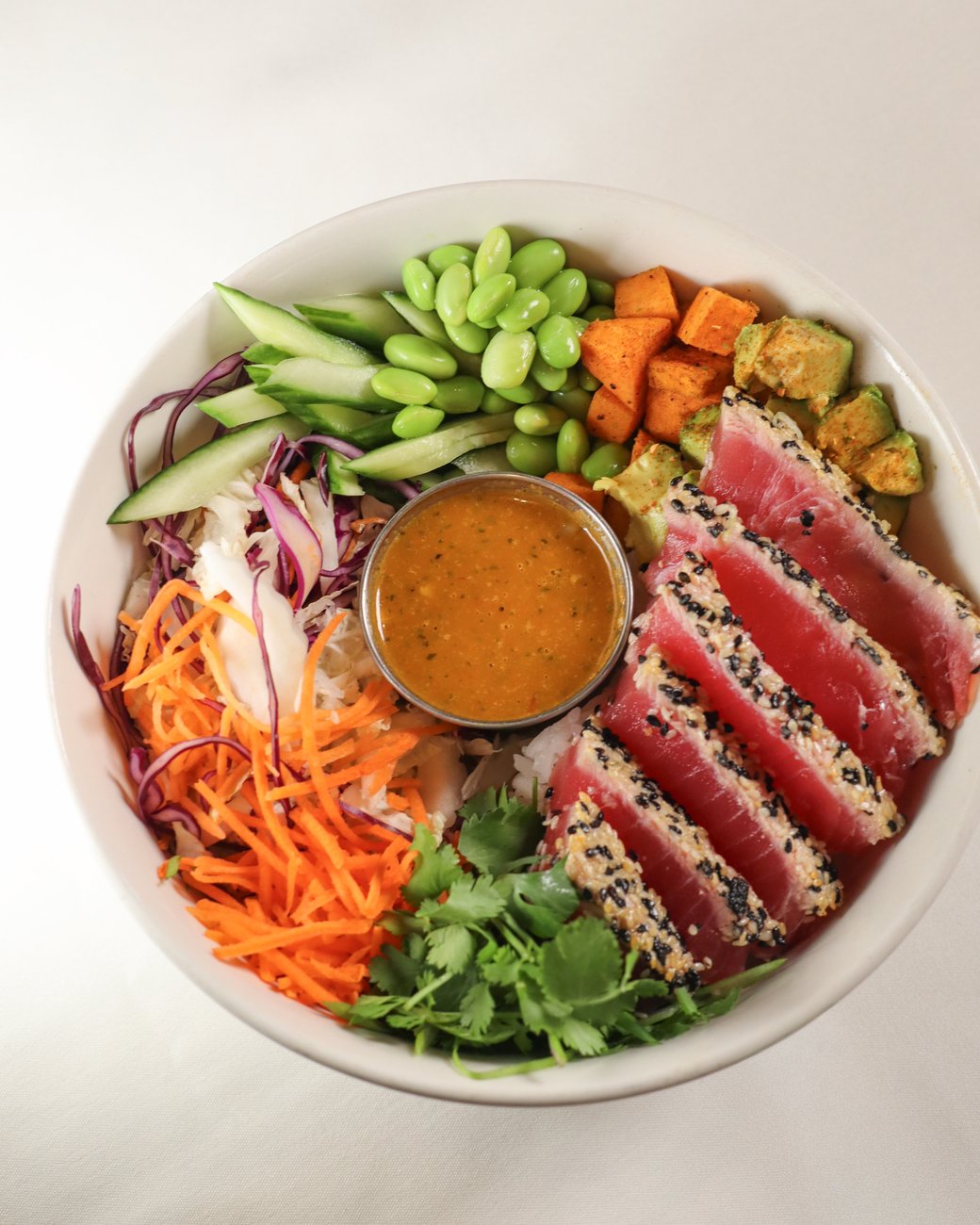 SESAME SEARED YELLOWFIN TUNA BOWL