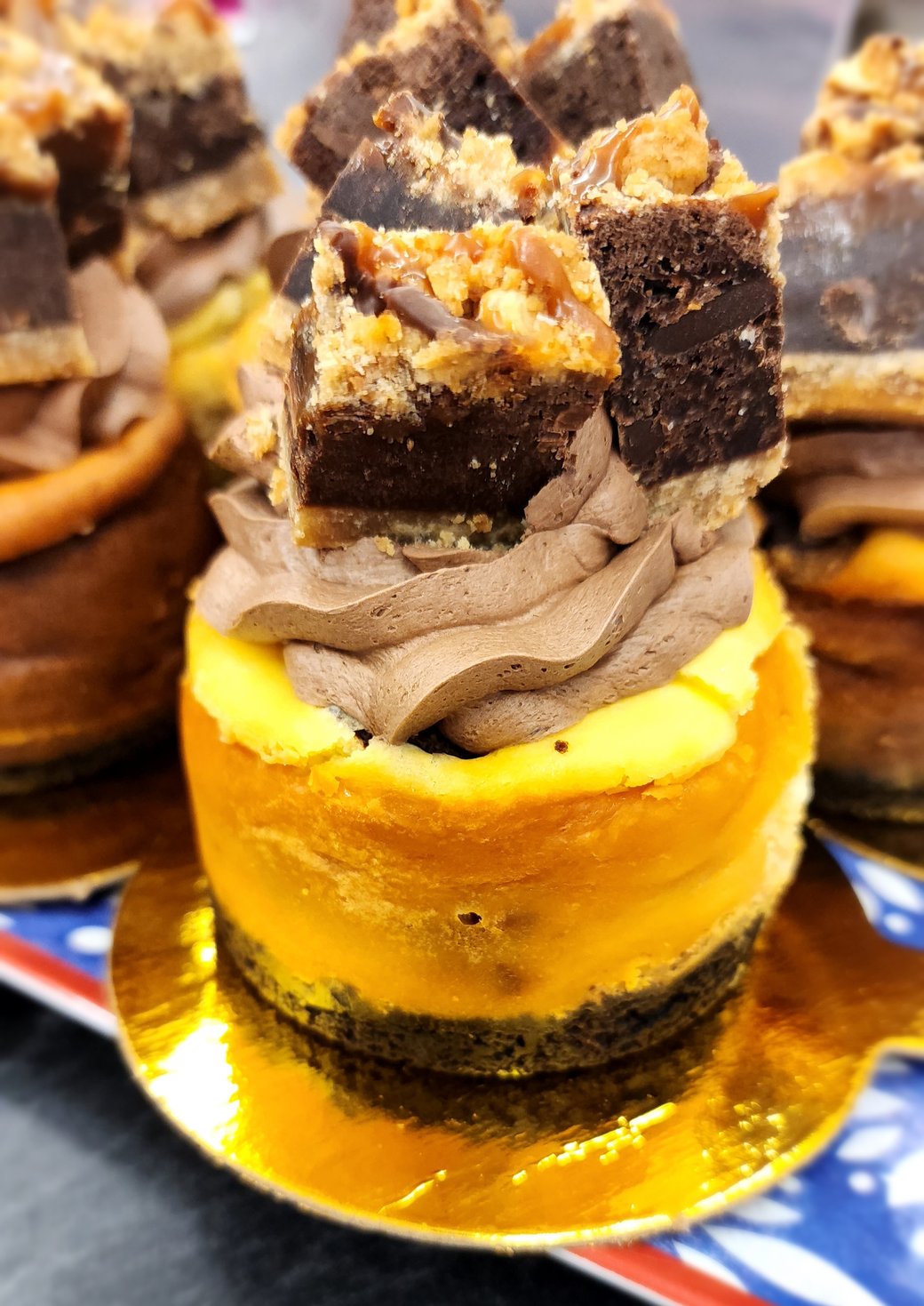 Salted caramel pretzel cheesecake 