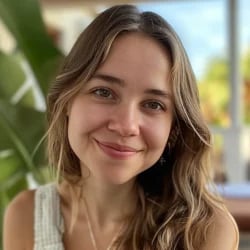 Anisa DeRosse, Project Manager at ZeroBold, shares her transformative experience with AI Hive, highlighting how it broadened her tech toolkit.