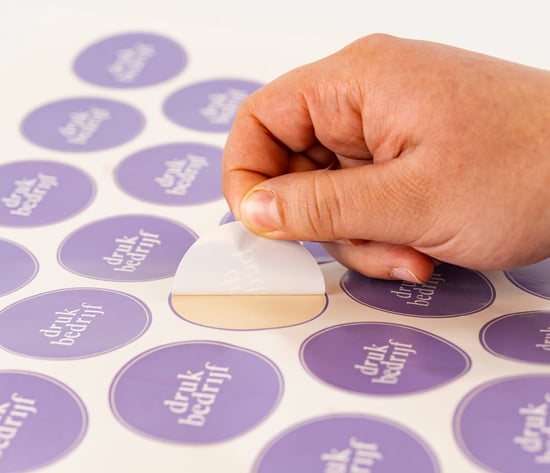 Ronde stickers op vel