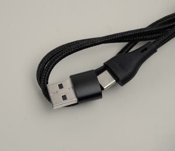 oplaadkabel met logo