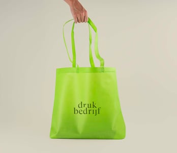 Duurzame non-woven tas met bedrukte merknaam