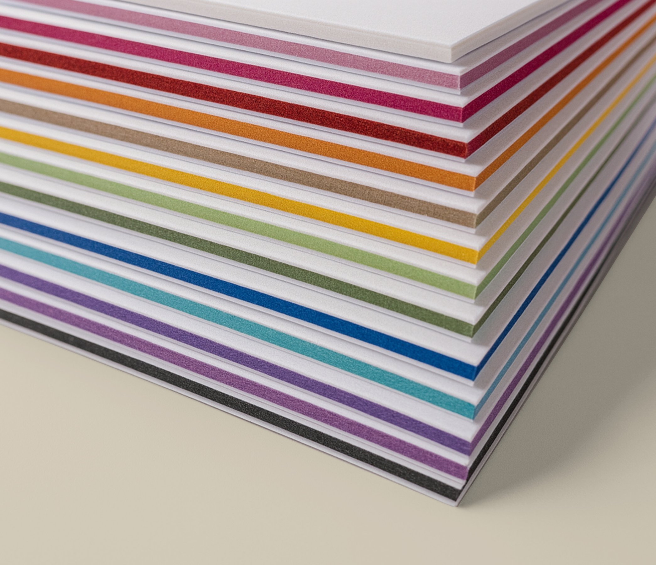 Gekleurde kern visitekaartjes voor professioneel design