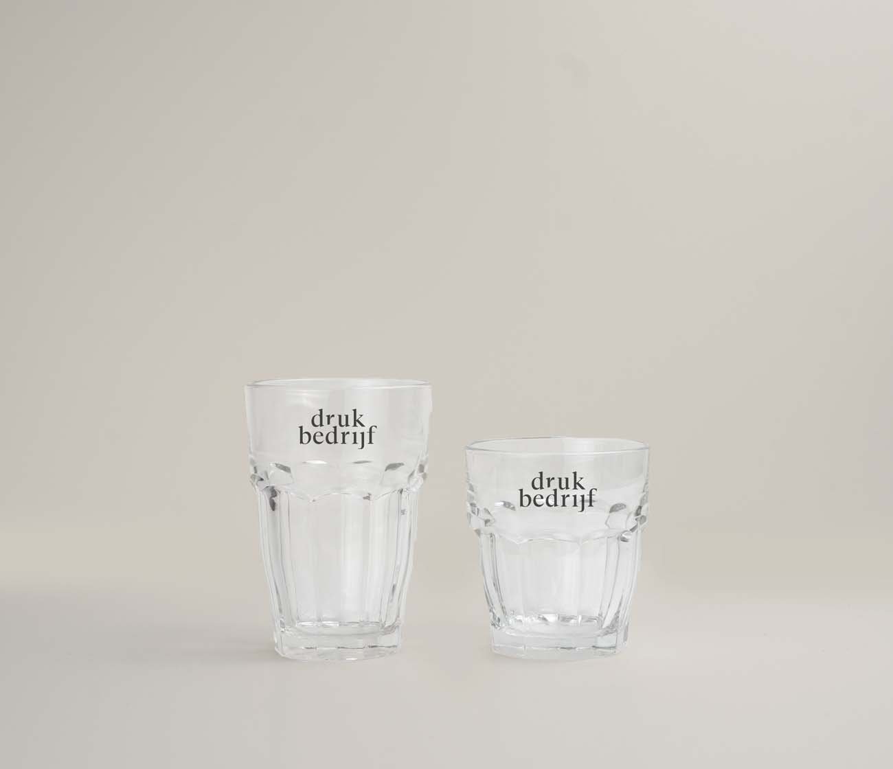 Drinkglazen met unieke bedrukking voor klanten en personeel