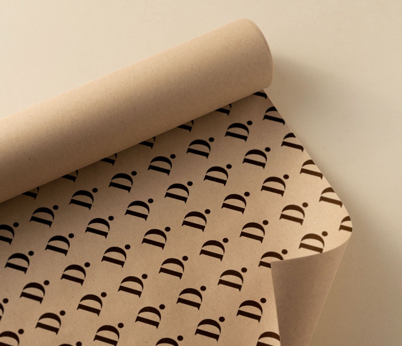 Bedrukt cadeaupapier op rol