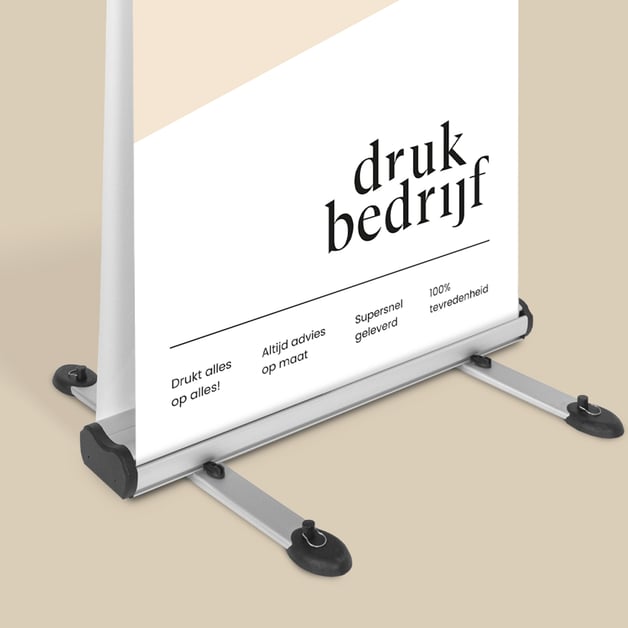 Outdoor roll up banner