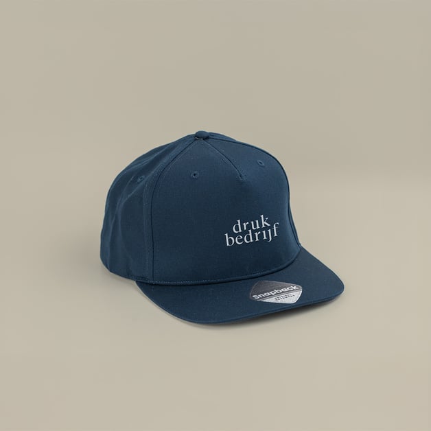Opvallende snapback met logo voor klantenbinding