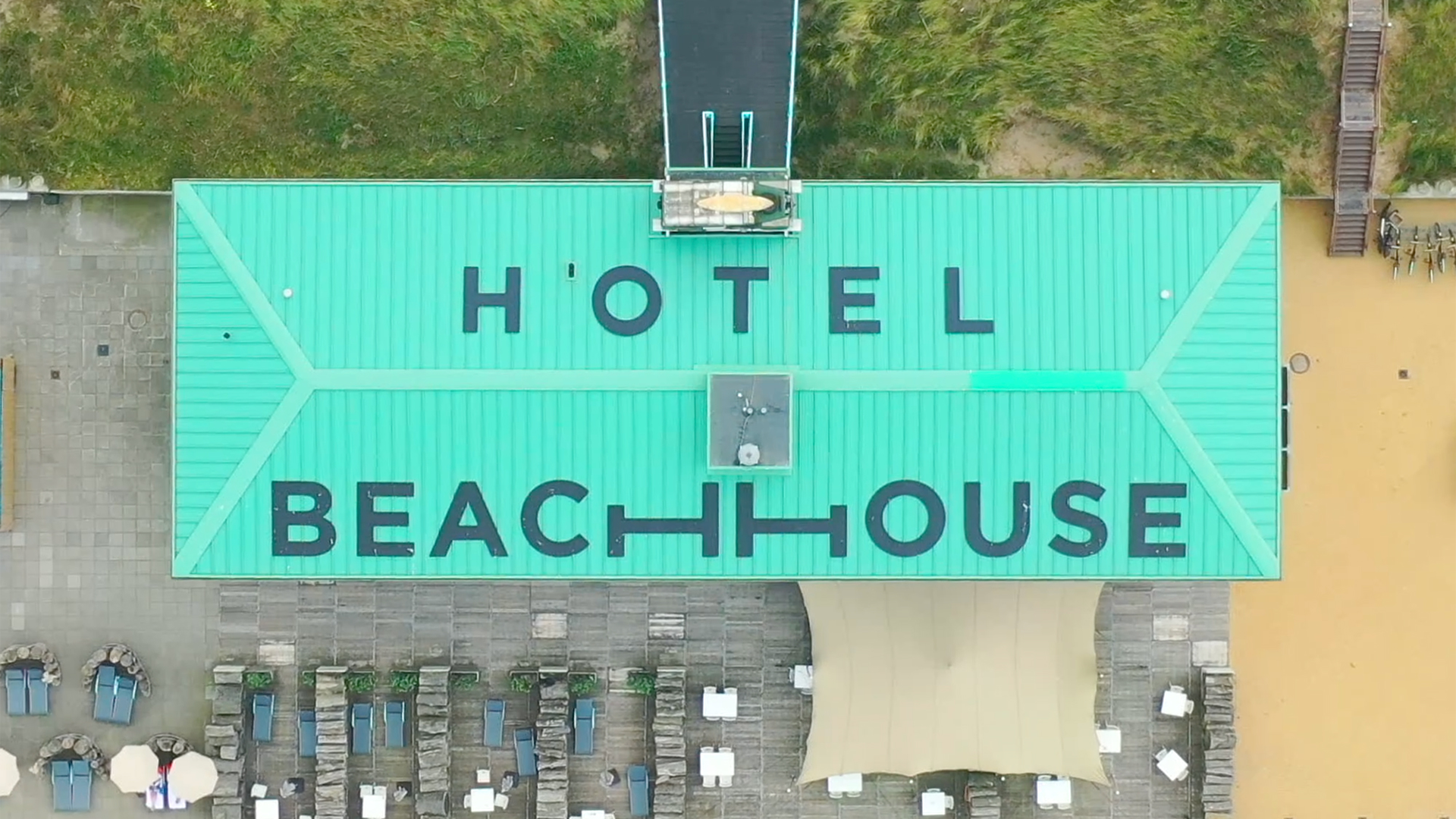 Signing Beachhouse Hotel Zandvoort