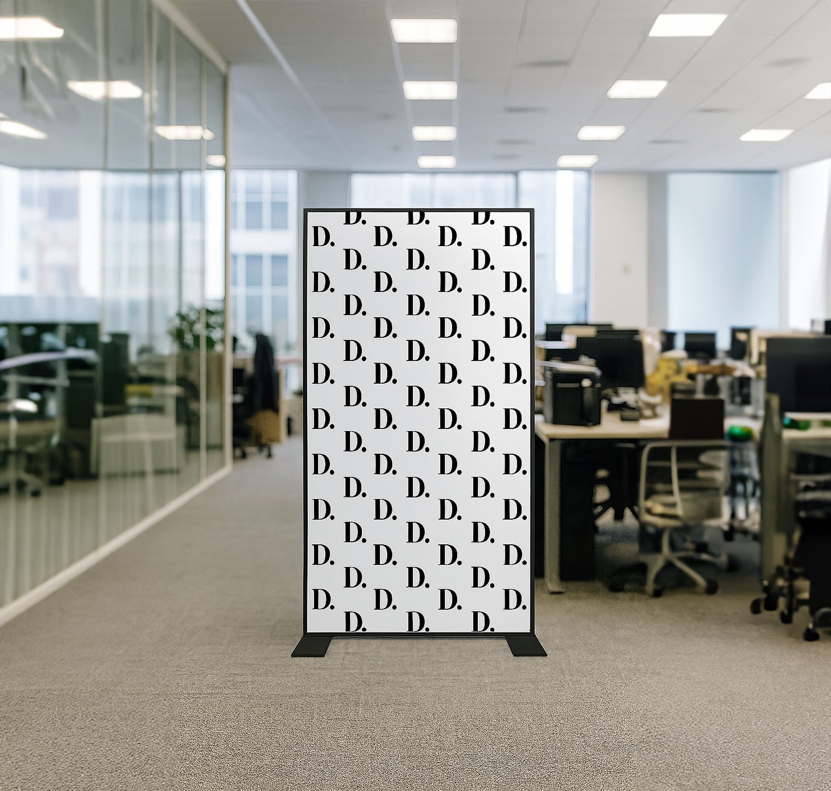 Akoestiek textielframe bedrukt met patroon staat in kantoor