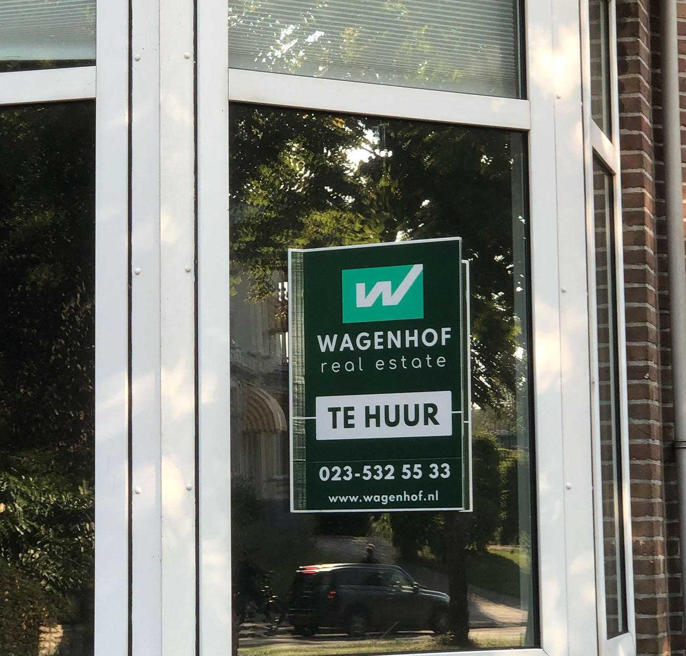 Bedrukte makelaarsborden bestellen bij Drukbedrijf