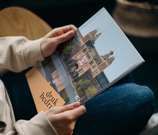 Gelijmde brochure bedrukken met full color omslag