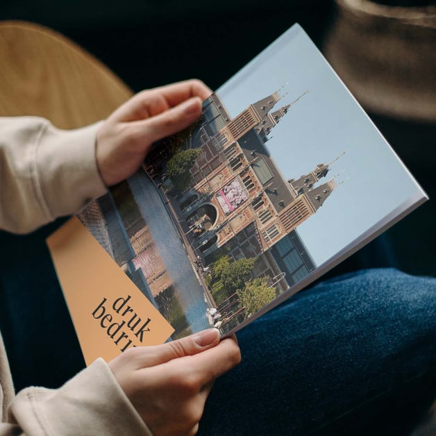 Gelijmde brochure bedrukken met full color omslag