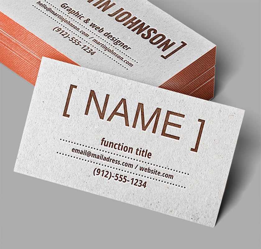 Visitekaartje van karton bedrukt met speciale brons lak