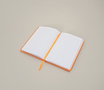 Notitieboek met leeslint