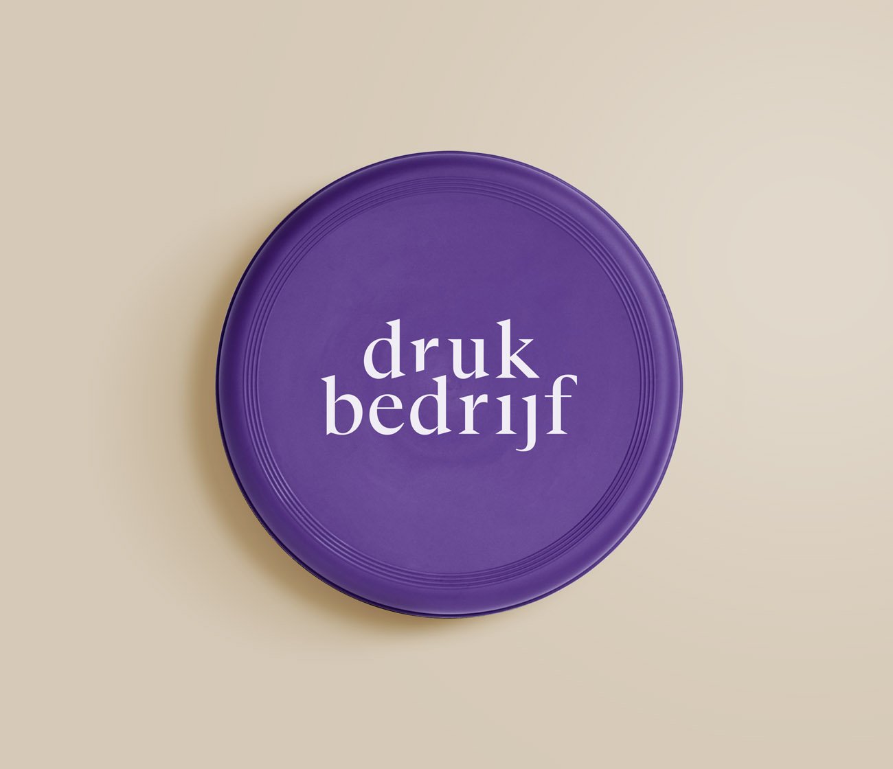 Frisbees met logo voor teambuilding en buitenfun