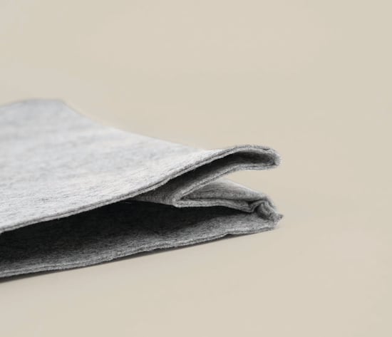 Duurzame vilten tas met bedrukte merknaam