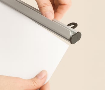 Bannerrail voor eenvoudig ophangen van banners