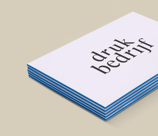 Luxe visitekaartjes met opvallende gekleurde rand