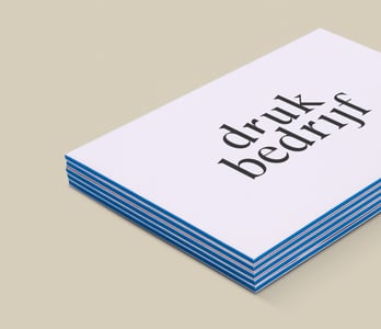 Luxe visitekaartjes met opvallende gekleurde rand