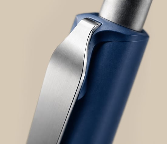 Blauwe prodir pen DS8 met logo