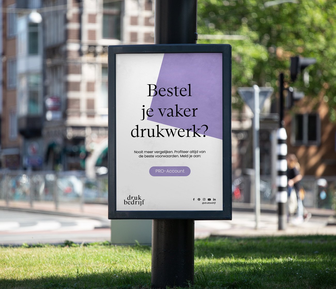 Blueback poster abri