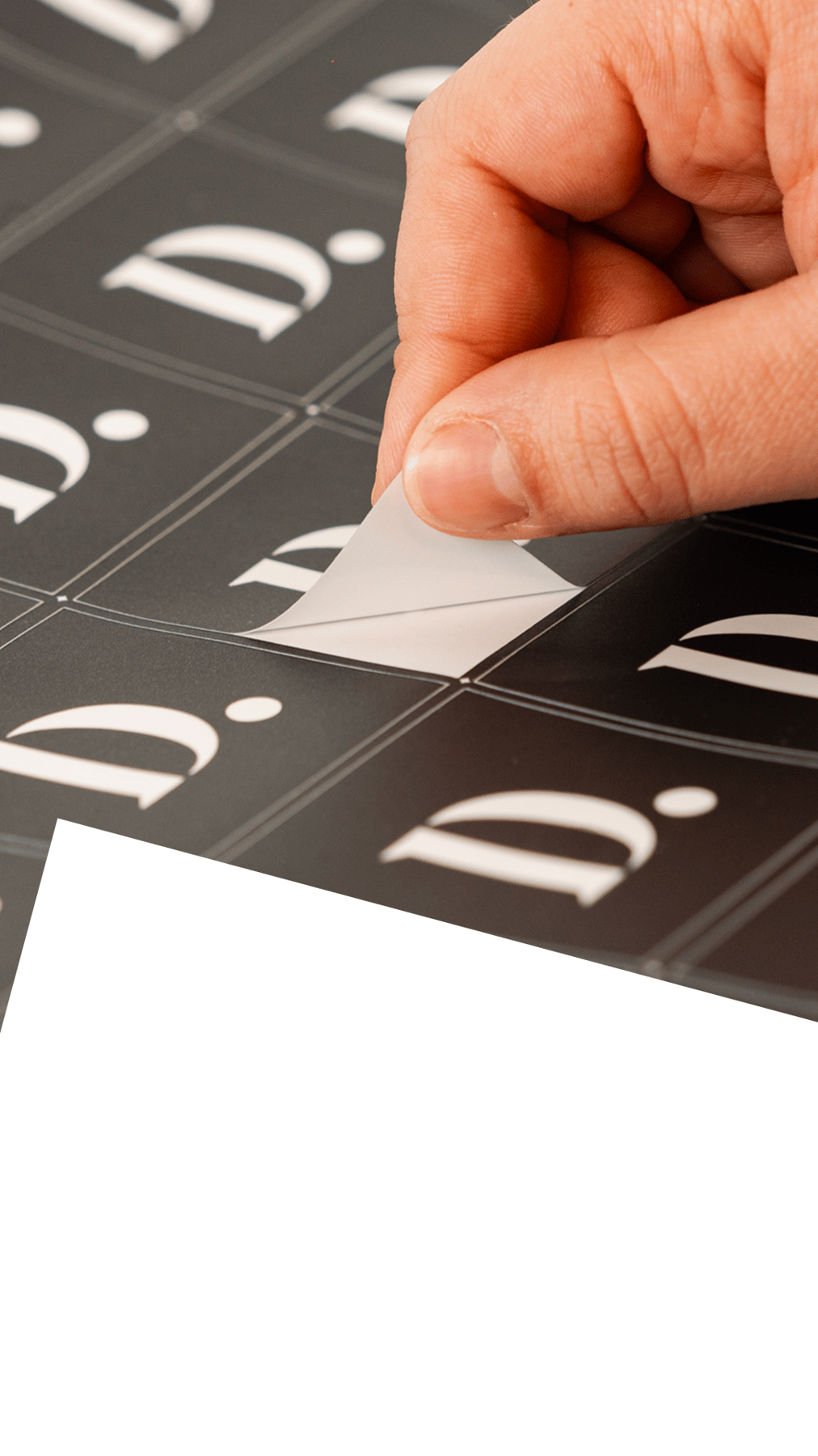 Stickers op vel met de hand makkelijk af te pellen