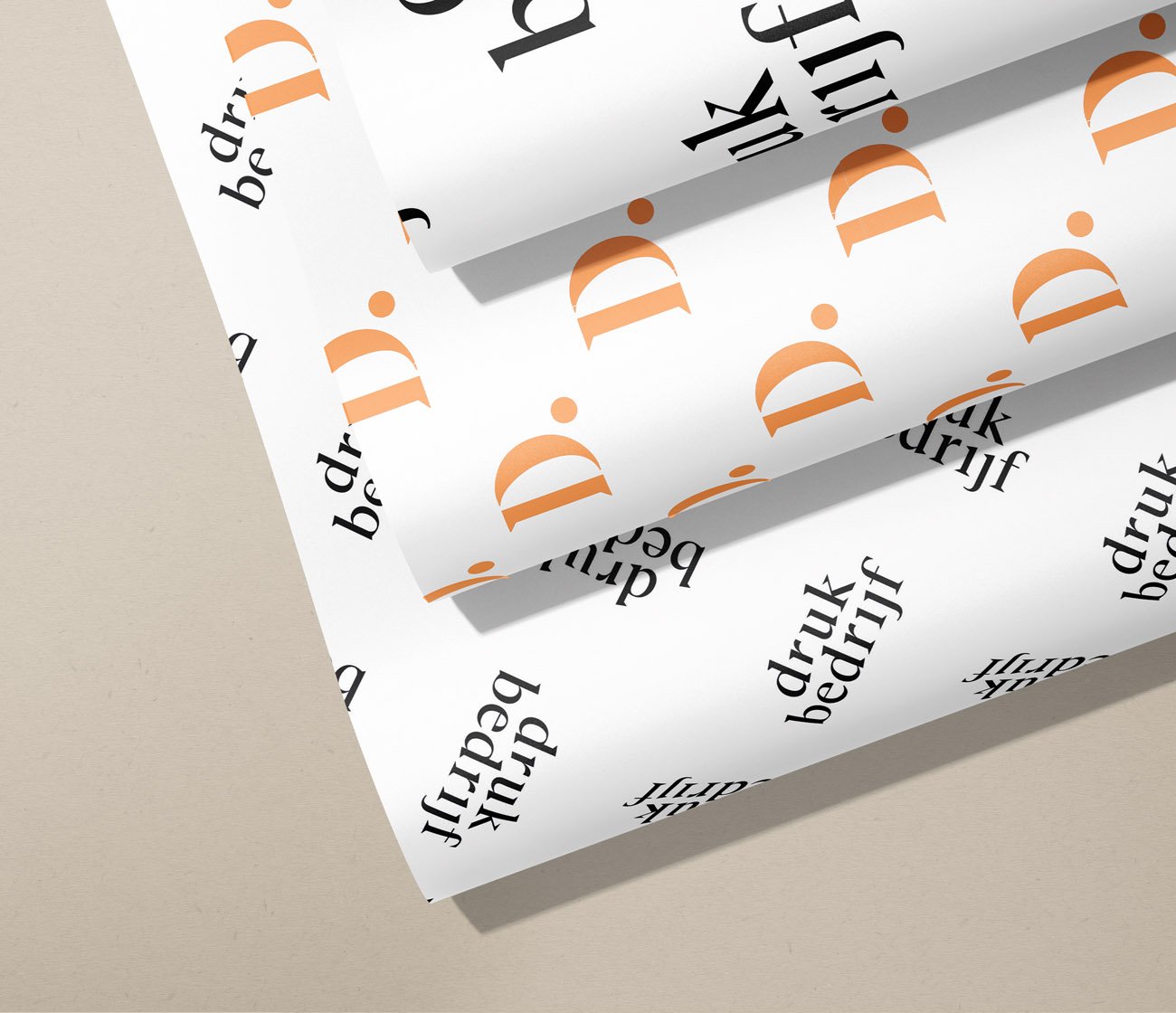 Vellen inpakpapier bedrukt